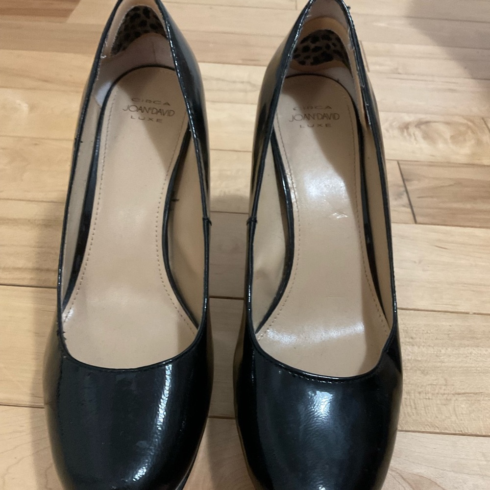 Circa Joan David Luxe Heel Black Size 9